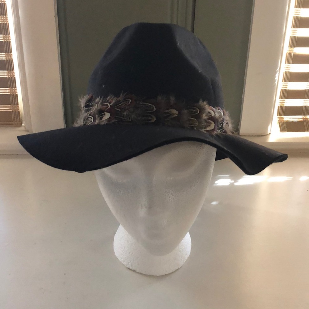 Feather Detail Fedora Hat